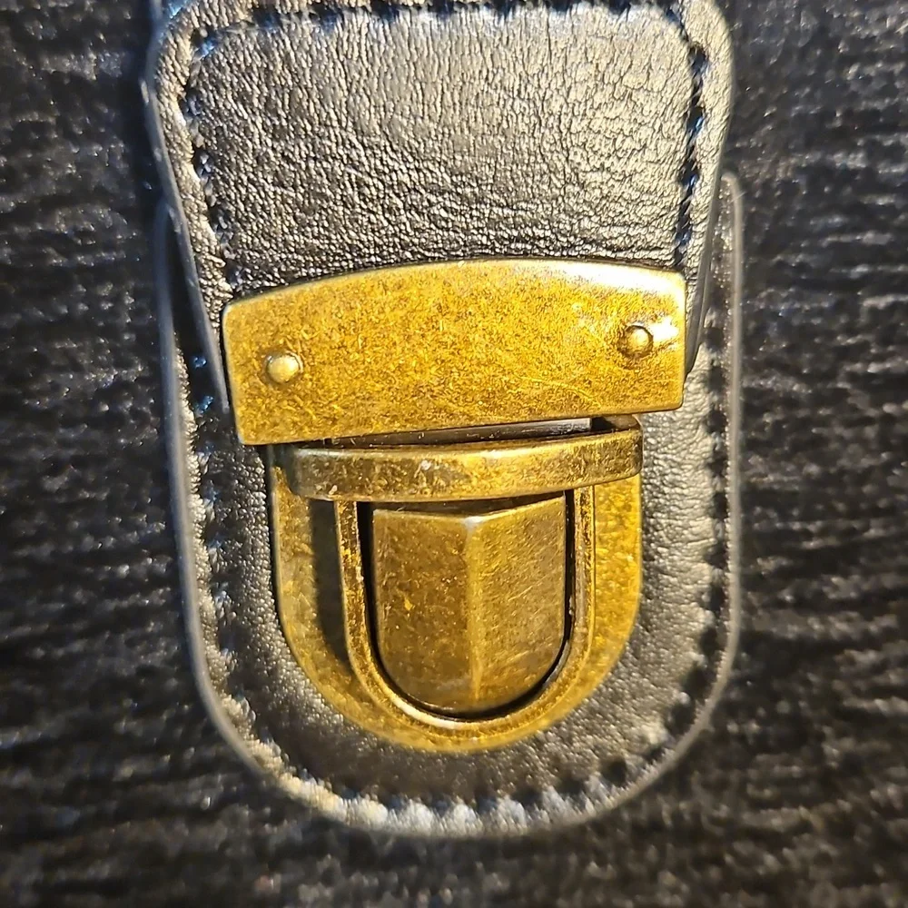 M.C.W HANDMADE CARPET BAG‎ LARGE